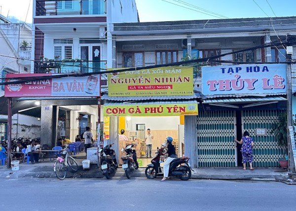 quán cơm gà ngon ở nha trang