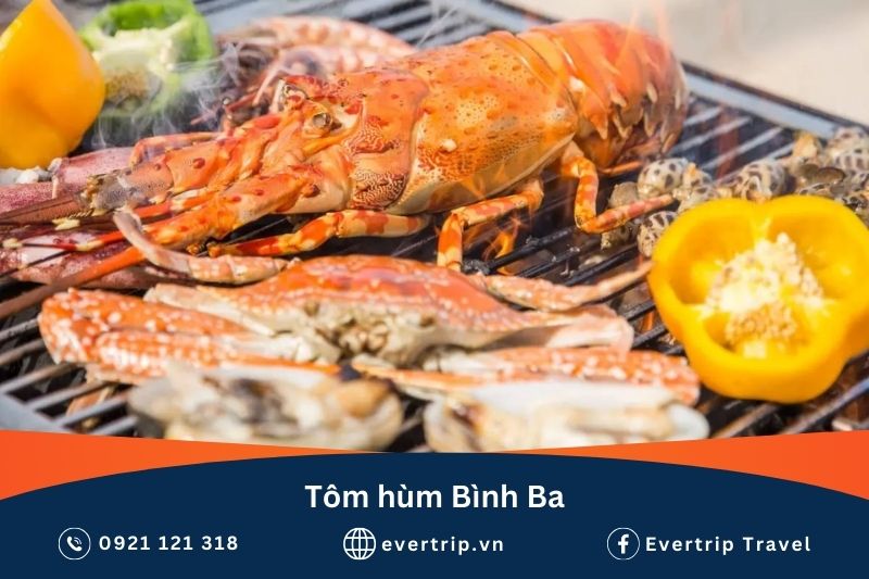 tôm hùm bình ba được nướng trên vỉ cùng nhiều loại hải sản khác